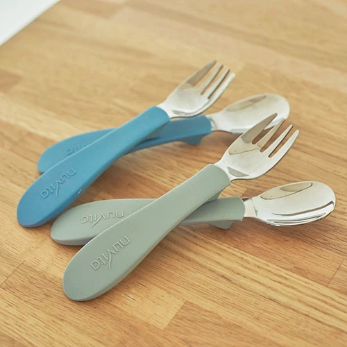 posate-bimbi-in-acciaio-e-silicone_670x