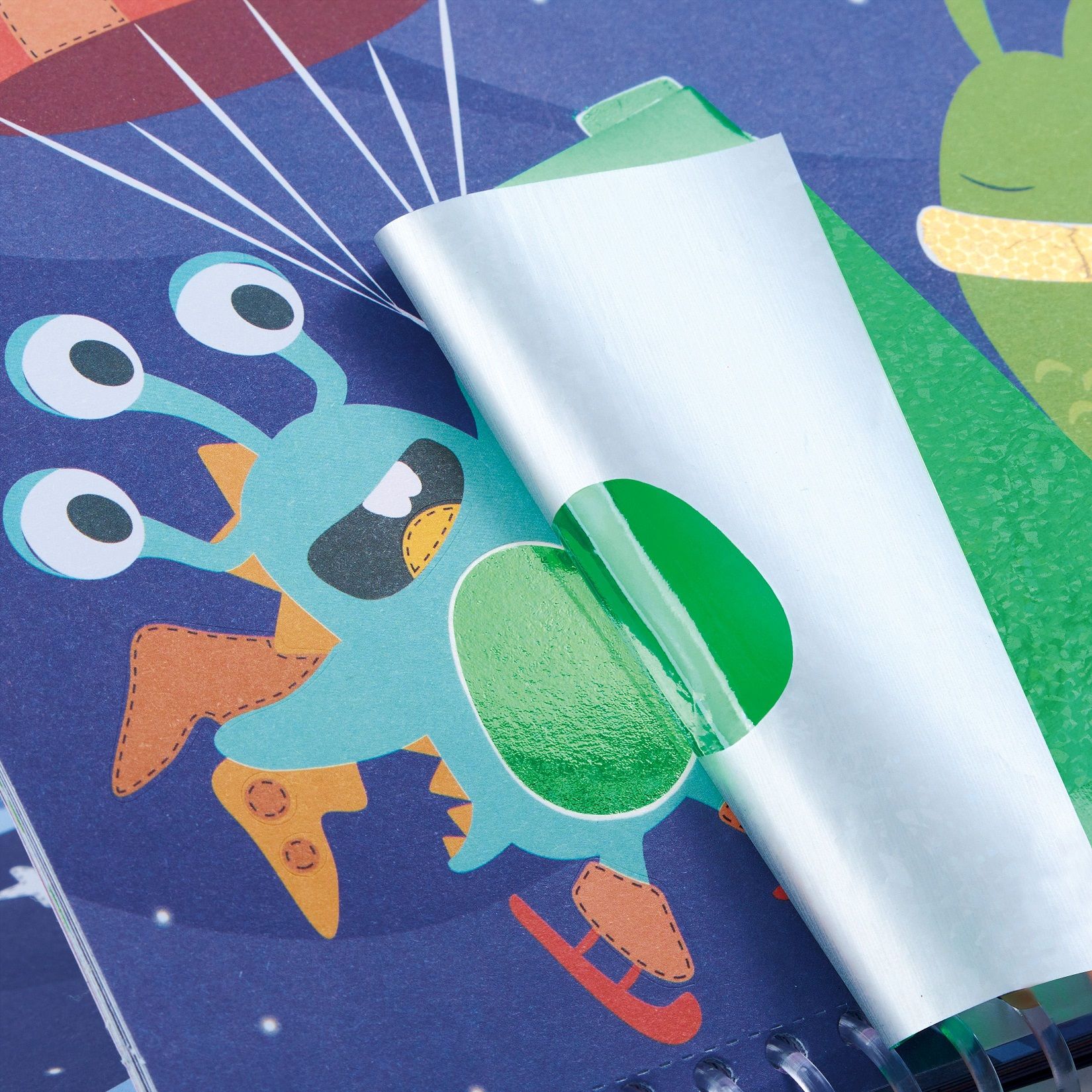 tvorcheski-komplekt-hape-international---aplikatsii-s-folio--kosmos-32