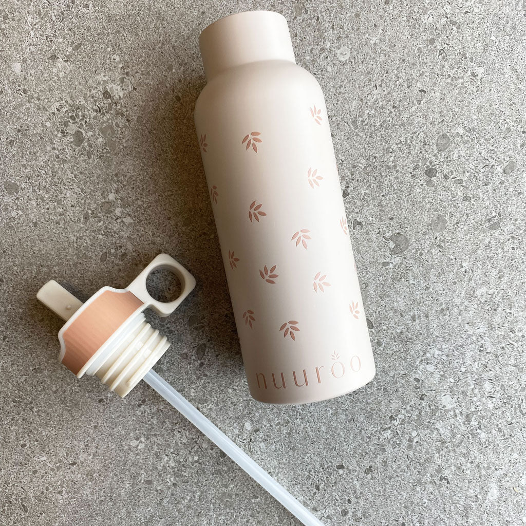 Conrad_waterbottle_-_500_ml-Water_bottle-NU581-Cork_leaf-4_2765358b-b815-403f-b7a4-beb648c05587_1024x