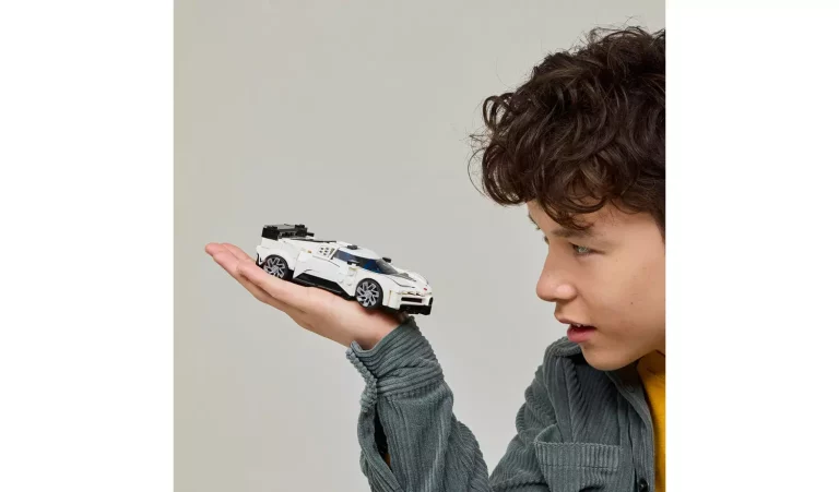 LEGO Buggati thumbnail 2