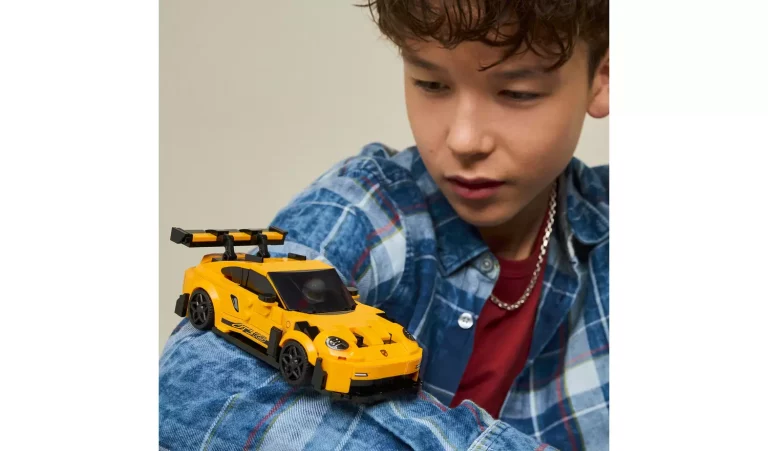 LEGO Porsche thumbnail 2