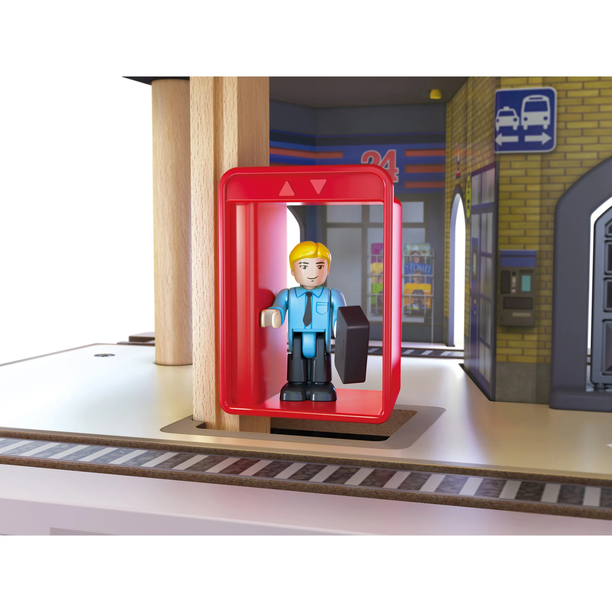 9NE3883_20Hape_20Multi_20Level_20Railway_20City_20Set_20_3__resizedforweb