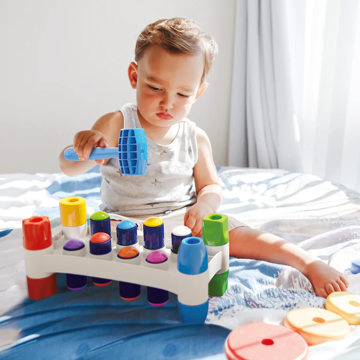 4120_HammerPeggy_4_700x