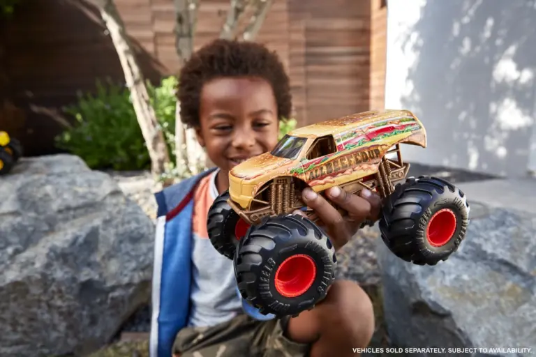 Hot Wheels Monster Truck thumbnail 2