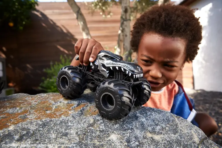 Hot Wheels Monster Truck thumbnail 4